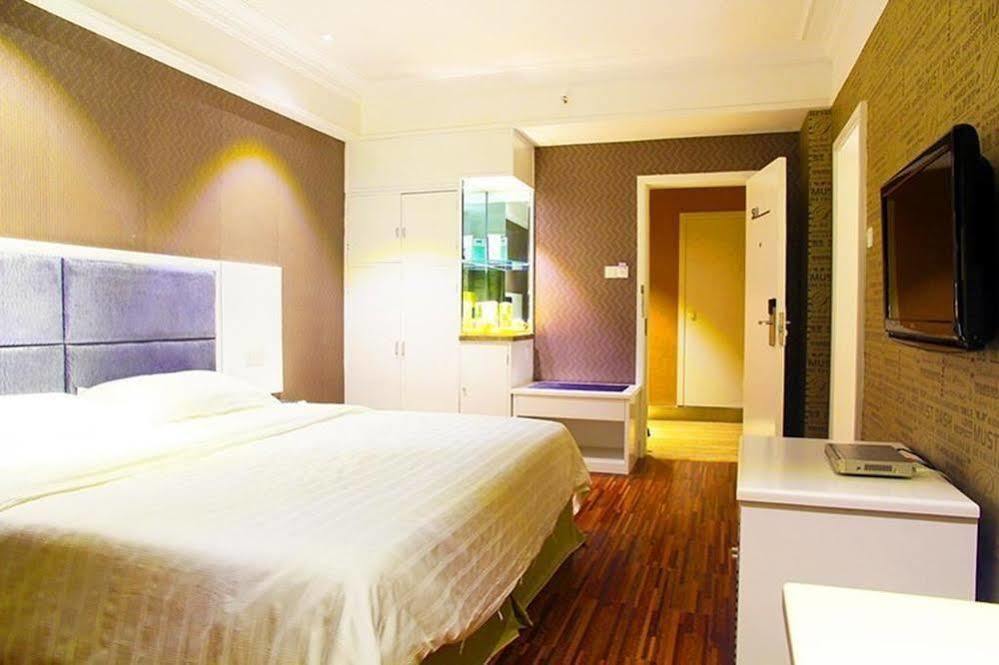 New Zhongxun Business Hotel 岳阳 外观 照片